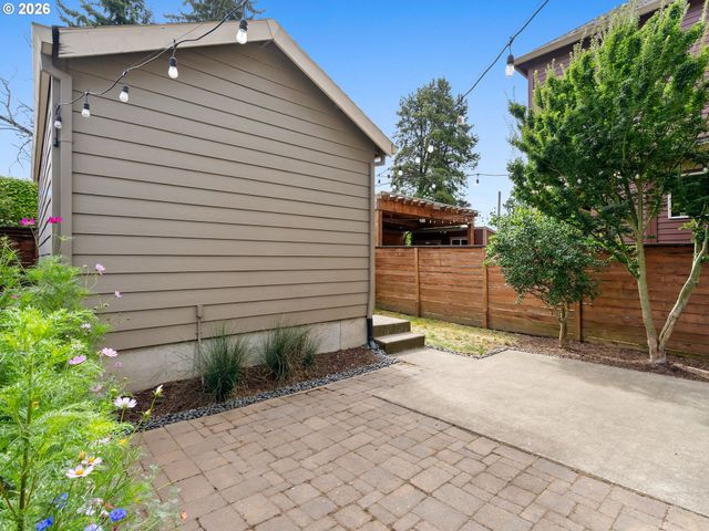 4222 N MONTANA Ave, Portland, OR 97217