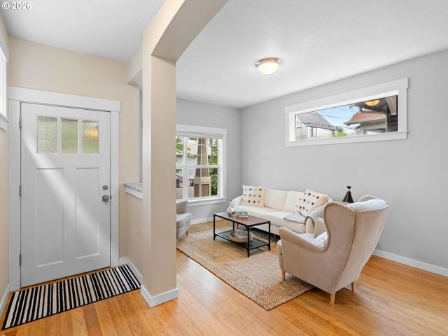 4222 N MONTANA Ave, Portland, OR 97217