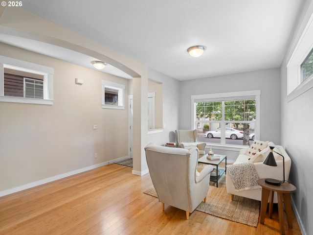 4222 N MONTANA Ave, Portland, OR 97217