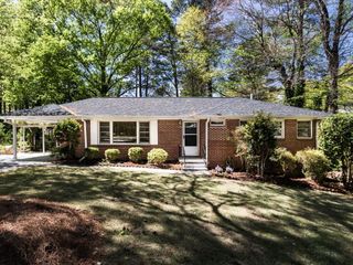 2850 Parkwood SE Road, Smyrna, GA 30080