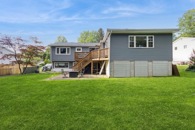 18 Lake Shore Drive, Nanuet, NY 10954