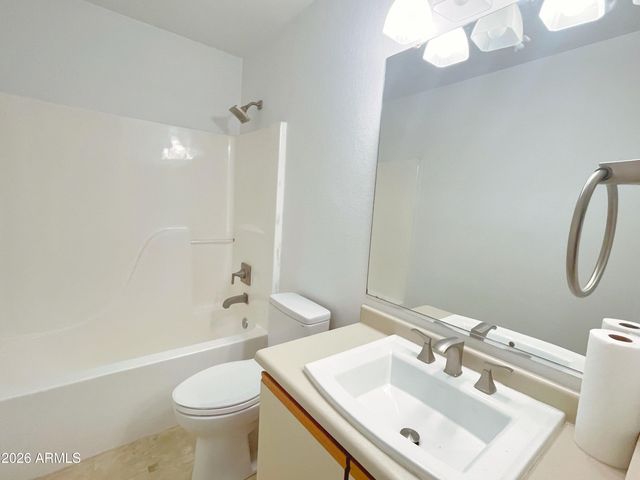 3945 S Illinois Street, Chandler, AZ 85248
