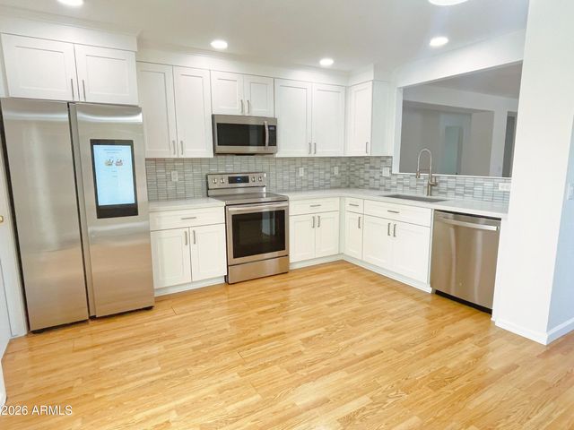 3945 S Illinois Street, Chandler, AZ 85248