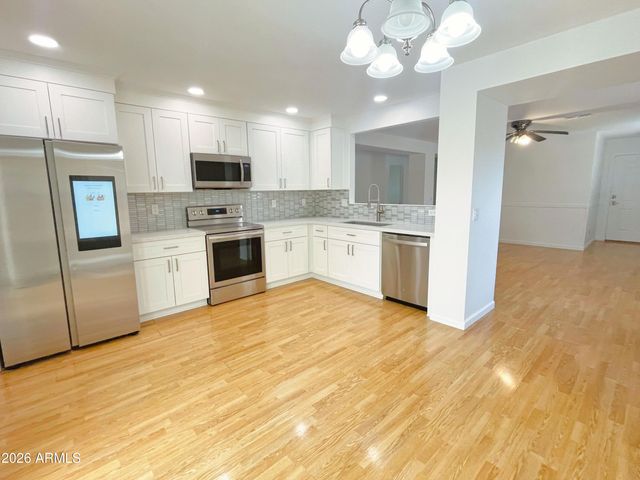 3945 S Illinois Street, Chandler, AZ 85248
