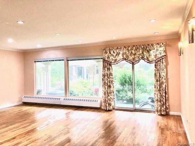 1231 Robin Ln Fl 1, Bayside, NY 11360