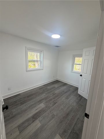 131 Canfield Avenue, Warwick, RI 02889