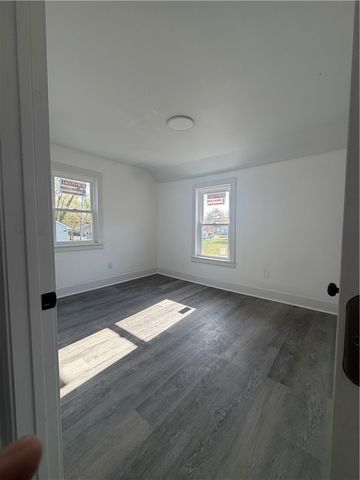 131 Canfield Avenue, Warwick, RI 02889