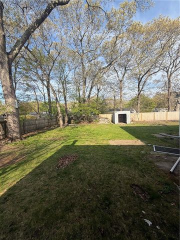 131 Canfield Avenue, Warwick, RI 02889
