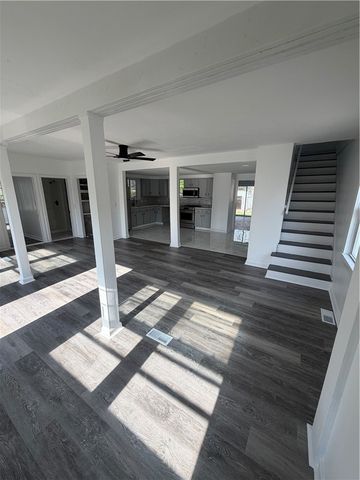 131 Canfield Avenue, Warwick, RI 02889