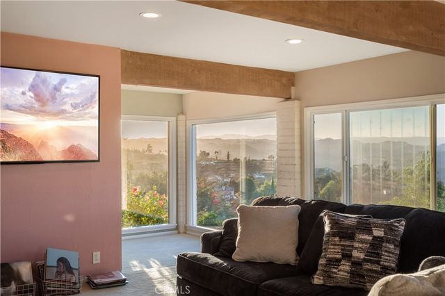 1109 N Stage Coach, Fallbrook, CA 92028