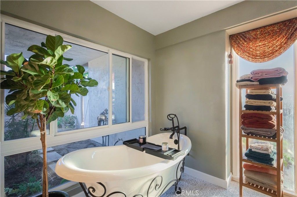 Image 24 of property listing at 1109 N Stage Coach, Fallbrook, CA 92028