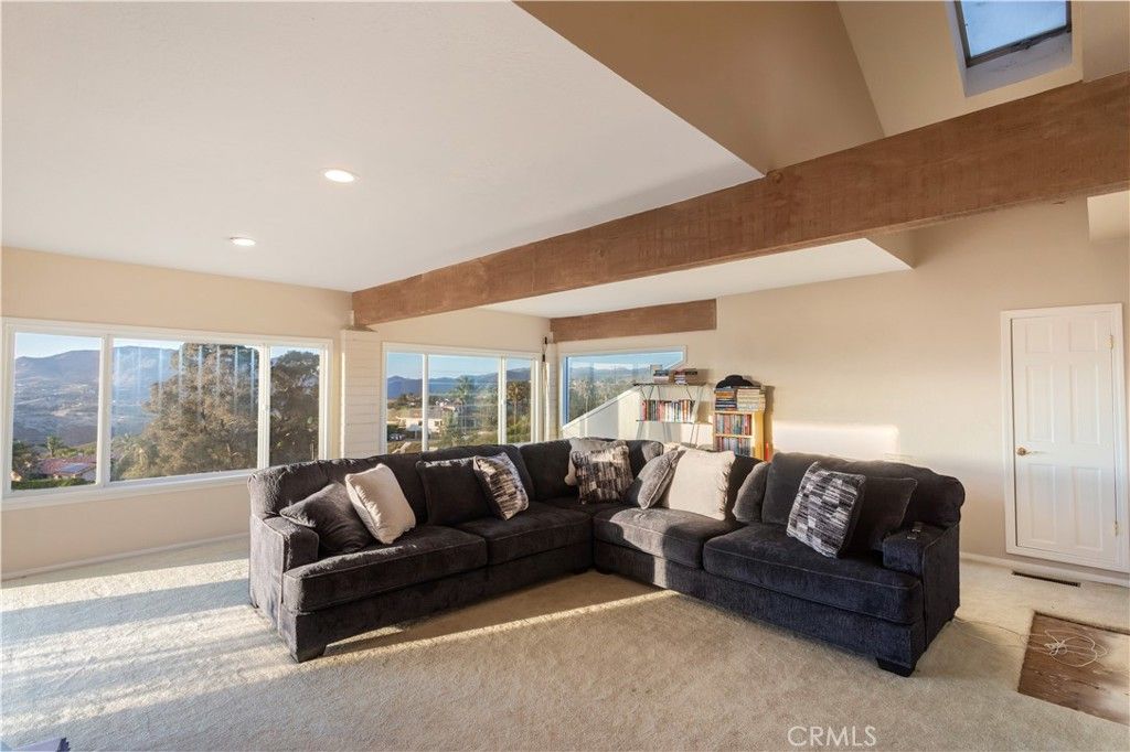 Image 25 of property listing at 1109 N Stage Coach, Fallbrook, CA 92028