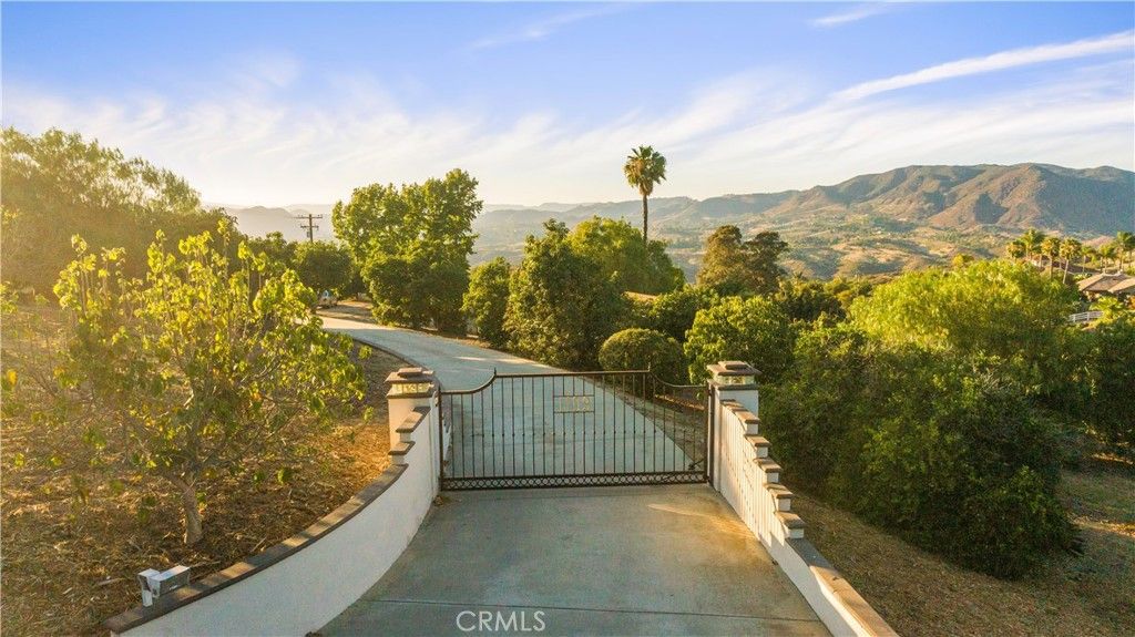 Image 55 of property listing at 1109 N Stage Coach, Fallbrook, CA 92028