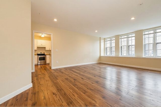 76 Park St 0, Chelsea, MA 02150