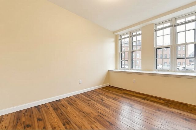 76 Park St 0, Chelsea, MA 02150