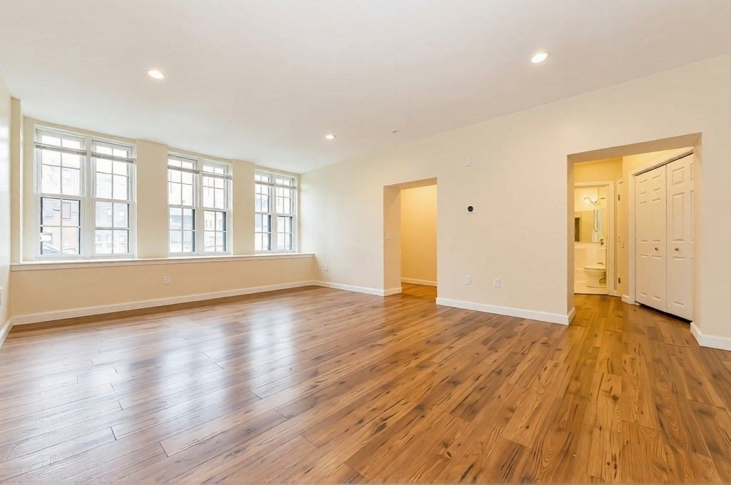 76 Park St 0, Chelsea, MA 02150