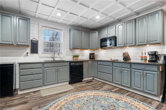 845 Linville Road, Mount Airy, NC 27030