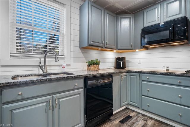 845 Linville Road, Mount Airy, NC 27030