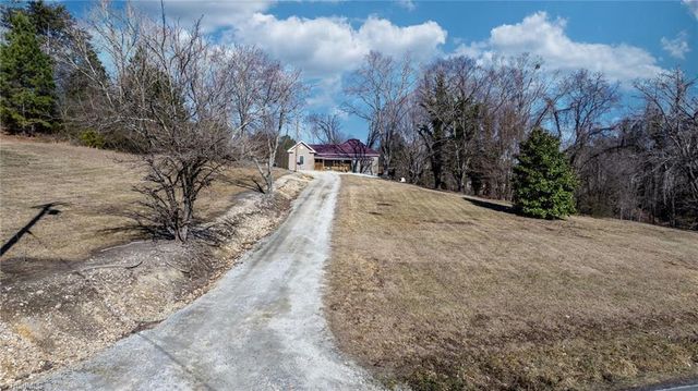845 Linville Road, Mount Airy, NC 27030