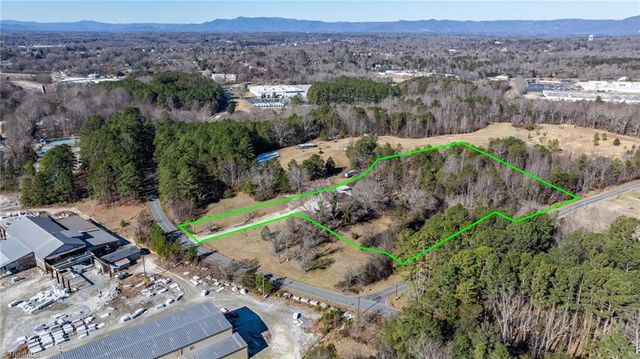 845 Linville Road, Mount Airy, NC 27030
