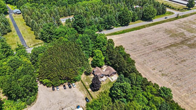 6945 W Shelby Road, Benona Twp, MI 49455