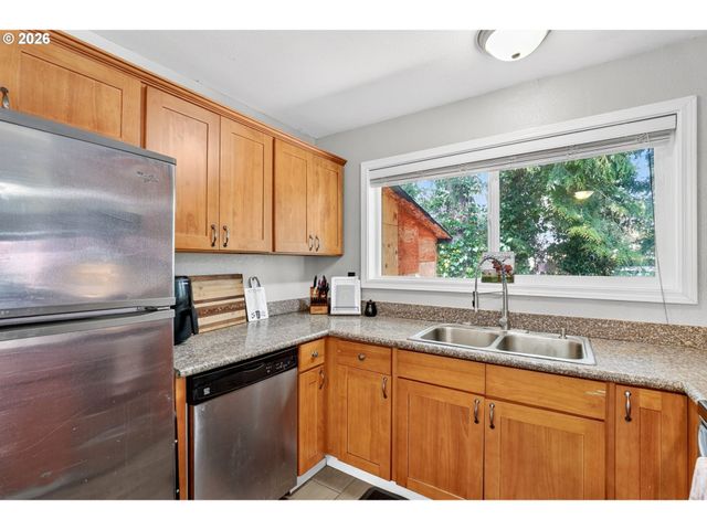 1609 Se 148TH Ave, Portland, OR 97233