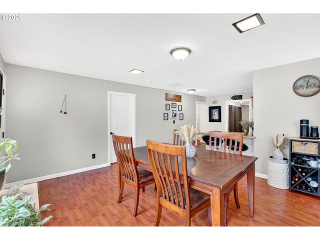 1609 Se 148TH Ave, Portland, OR 97233