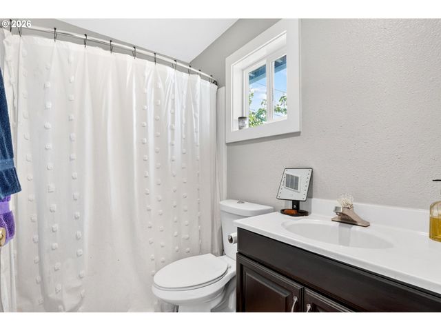 1609 Se 148TH Ave, Portland, OR 97233