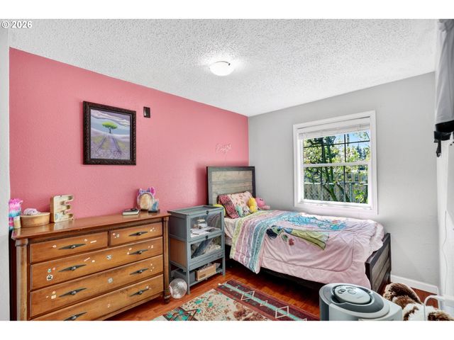 1609 Se 148TH Ave, Portland, OR 97233