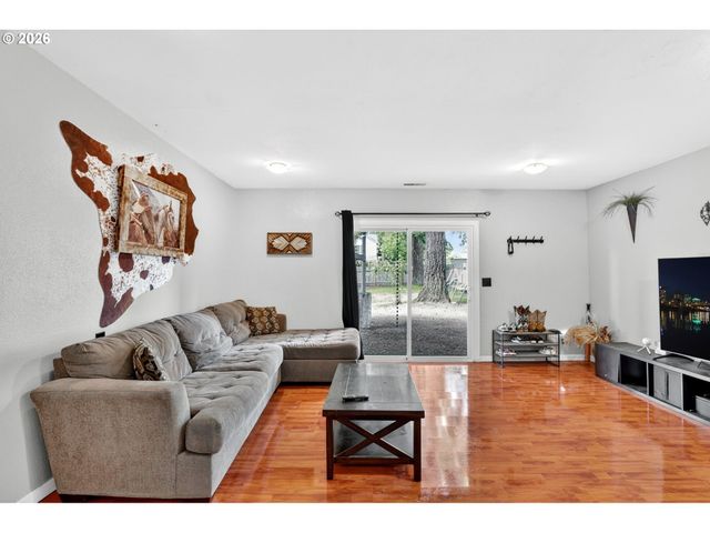 1609 Se 148TH Ave, Portland, OR 97233