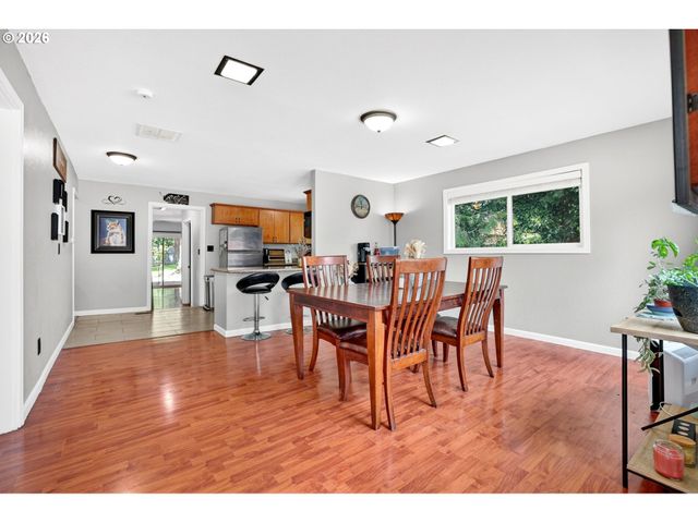 1609 Se 148TH Ave, Portland, OR 97233