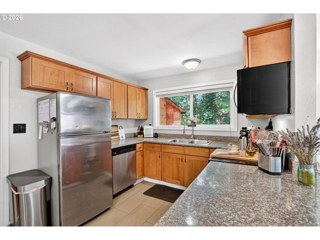 1609 Se 148TH Ave, Portland, OR 97233