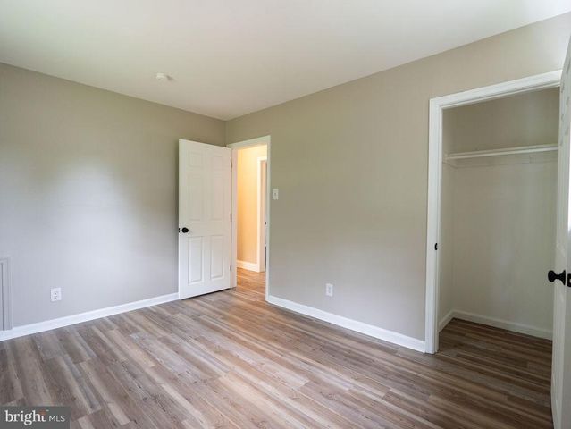 138 E DEL A VUE AVE, Carneys Point, NJ 08069