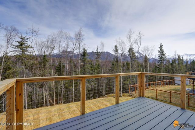 17975 Rivervista Road, Eagle River, AK 99577