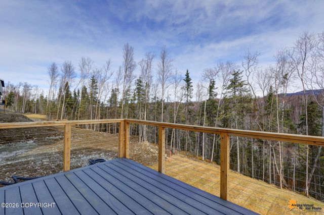 17975 Rivervista Road, Eagle River, AK 99577