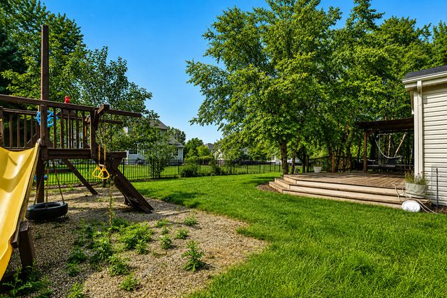12716 S Meadow Lane, Plainfield, IL 60585