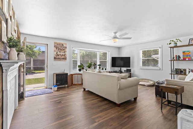 1118 E PARK HILLS DRIVE, Appleton, WI 54915