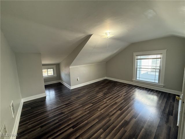 1275 Donald Avenue, Lakewood, OH 44107