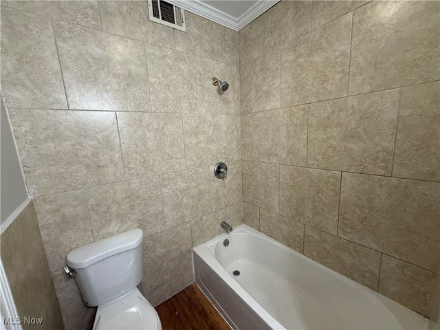 1275 Donald Avenue, Lakewood, OH 44107