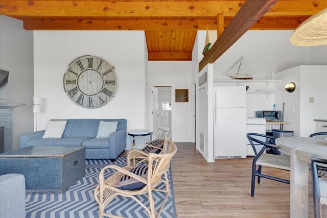 100 Hiawatha Road UNIT B, Wellfleet, MA 02667