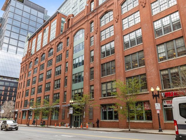 234 Causeway St 1012, Boston, MA 02114