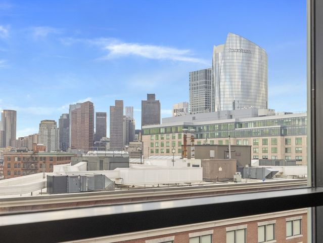 234 Causeway St 1012, Boston, MA 02114