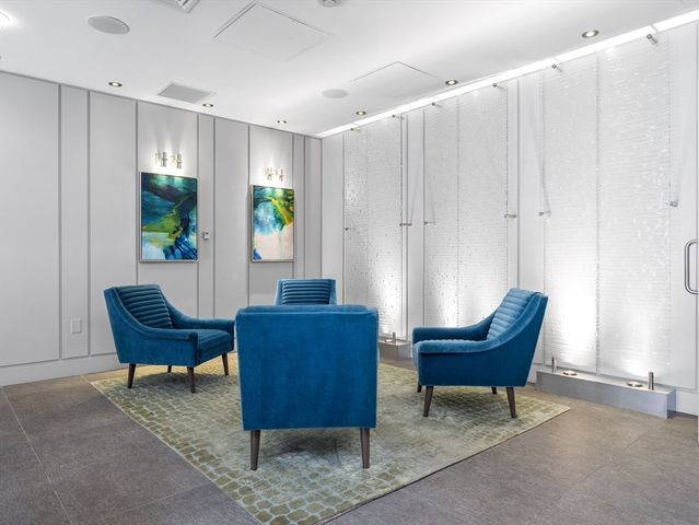 234 Causeway St 1012, Boston, MA 02114