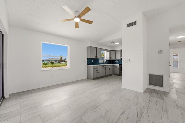 192 ANNAPOLIS LANE, Rotonda West, FL 33947