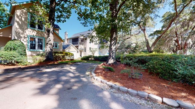 781 Lake Frances Drive, Charleston, SC 29412