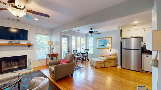 781 Lake Frances Drive, Charleston, SC 29412