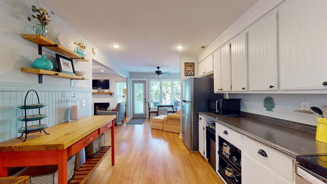 781 Lake Frances Drive, Charleston, SC 29412