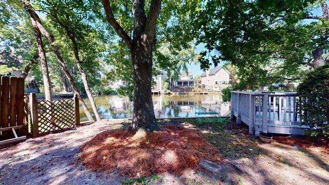 781 Lake Frances Drive, Charleston, SC 29412