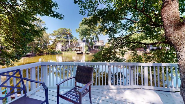 781 Lake Frances Drive, Charleston, SC 29412
