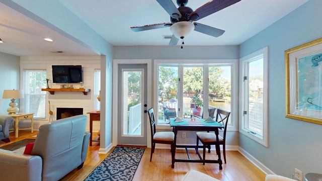 781 Lake Frances Drive, Charleston, SC 29412